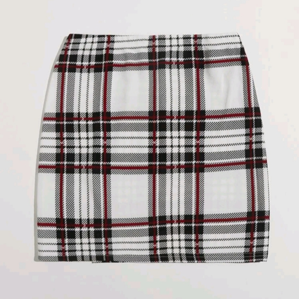 Unity Plus Slit Hem Plaid Skirt